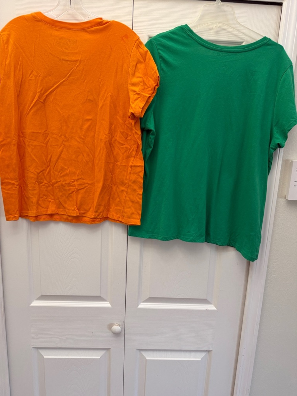 Peanuts Orange & Green Snoopy Holiday Tees - Peanuts - Picture 4 of 6